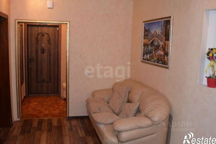 4-комн квартира улица Плеханова, 20,  д. 20