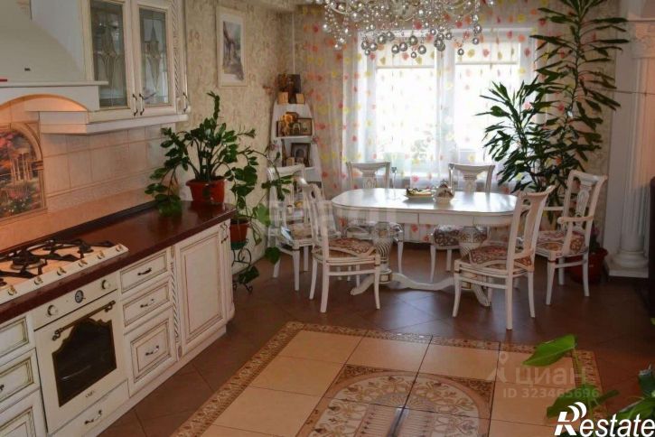 4-комн квартира улица Плеханова, 20,  д. 20