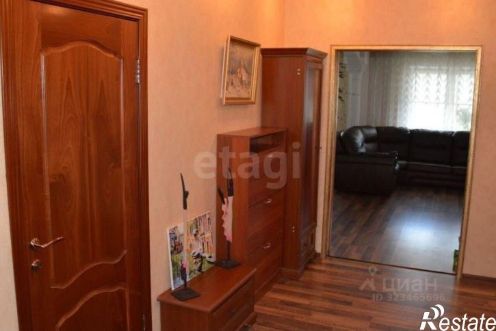 4-комн квартира улица Плеханова, 20,  д. 20