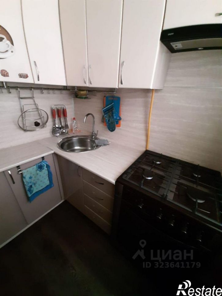 2-комн квартира улица Баженова, 5,  д. 5