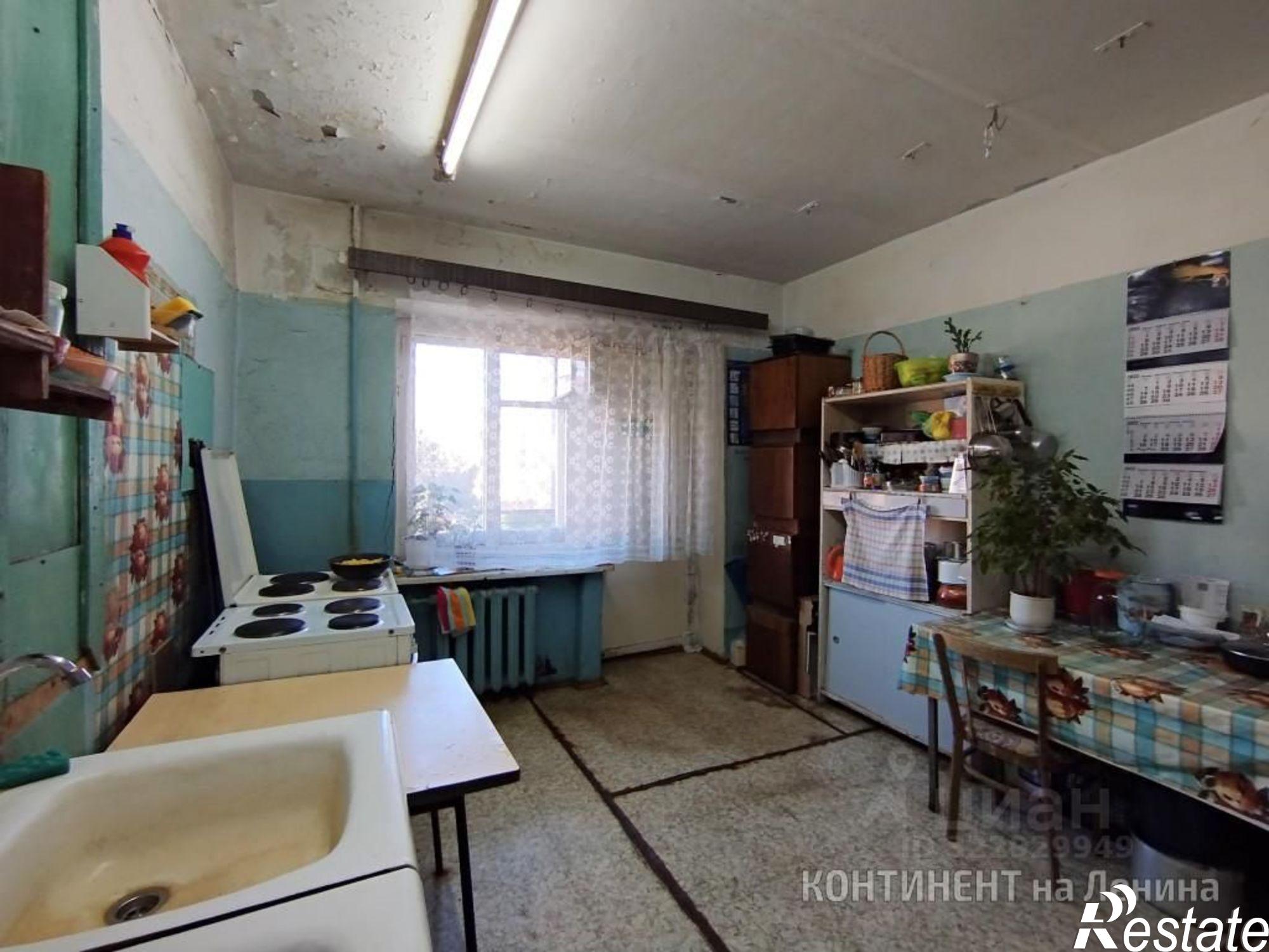 Купить комнату за 390 000 рублей на ул Академика Губкина, 3в