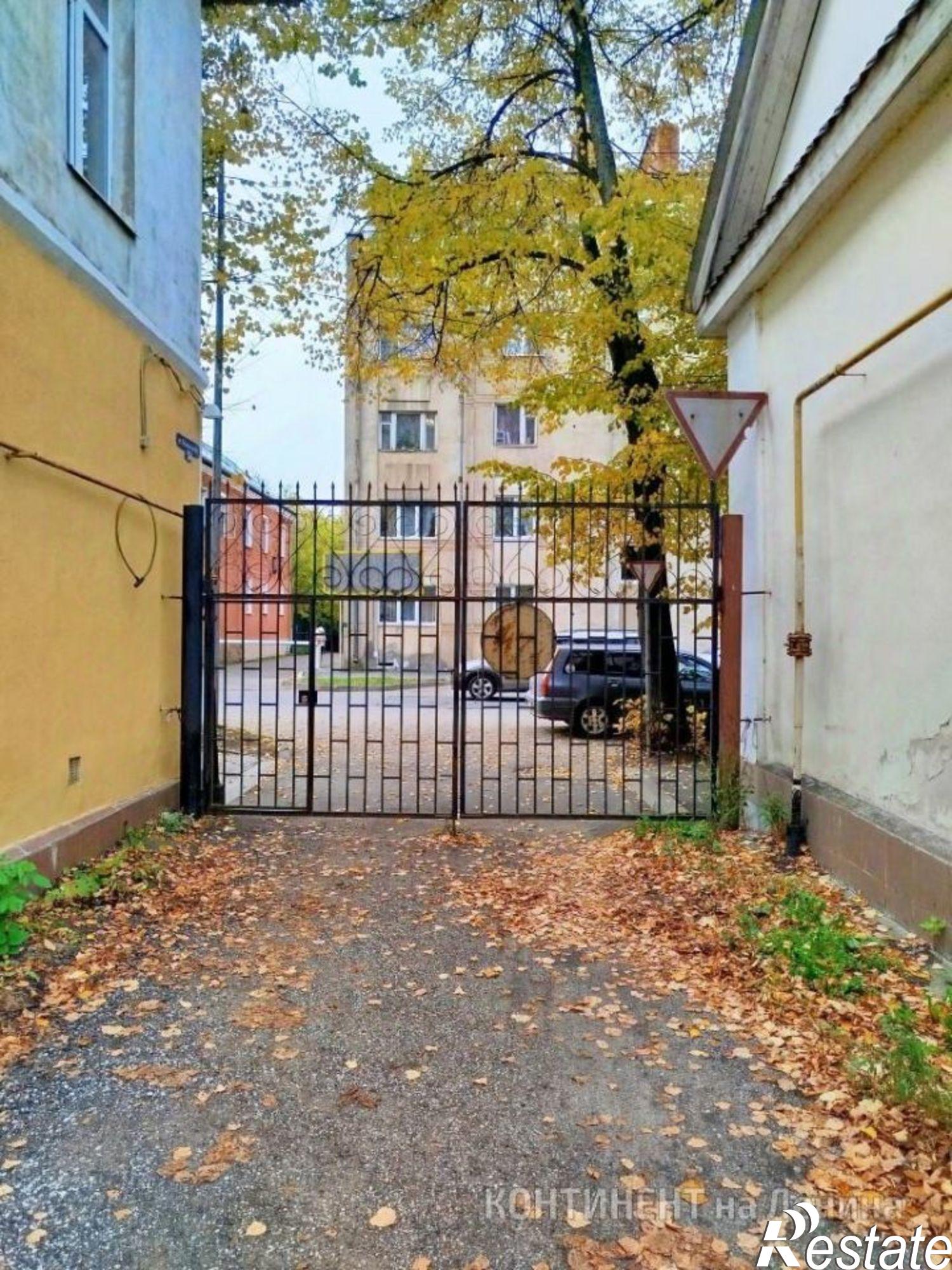 Купить торговое помещение за 340 960 рублей на ул Ломоносова, 5а