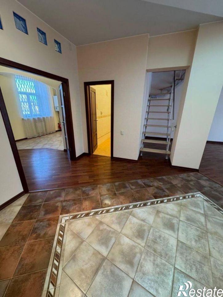 4-комн квартира улица Пушкина, 12А,  д. 12А