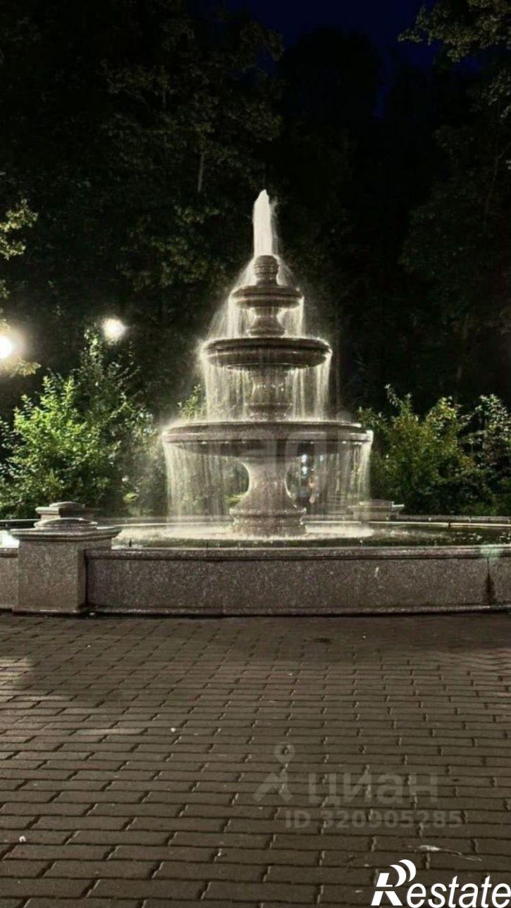 2-комн квартира улица Славского, 5,  д. 5