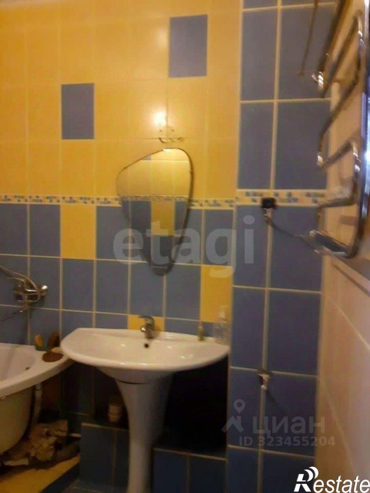 3-комн квартира улица Блюхера, 11,  д. 11