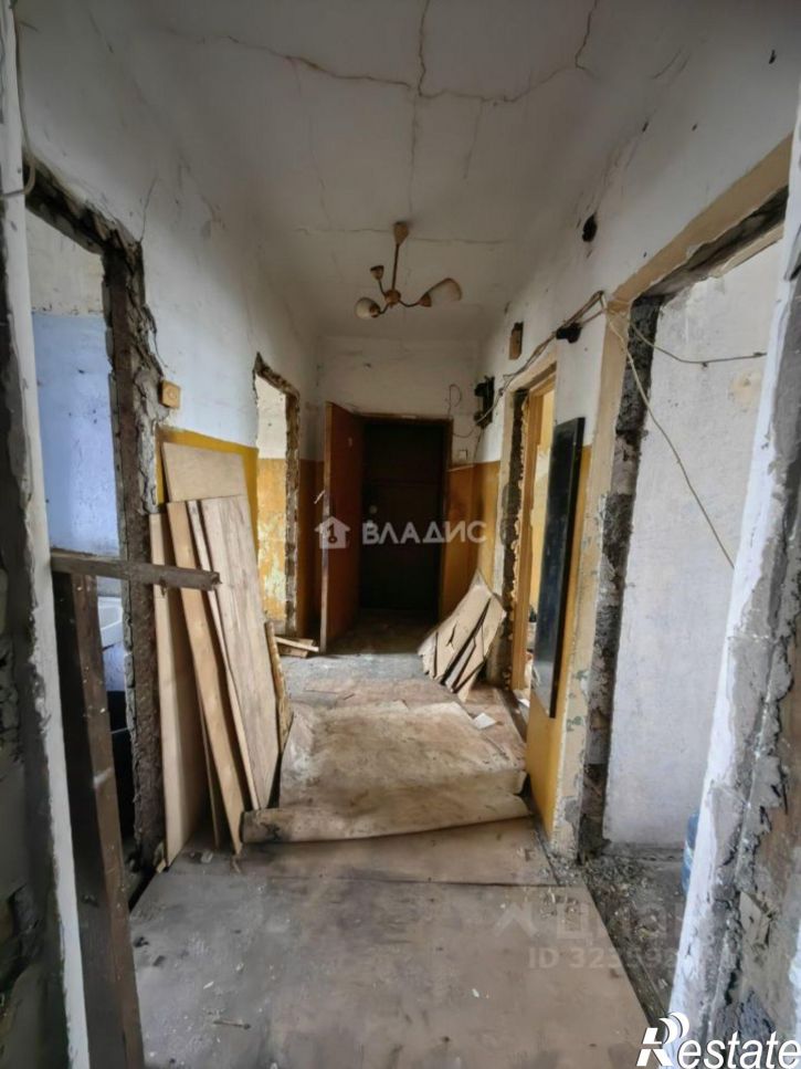 3-комн квартира проспект 50 лет Октября, 2,  д. 2