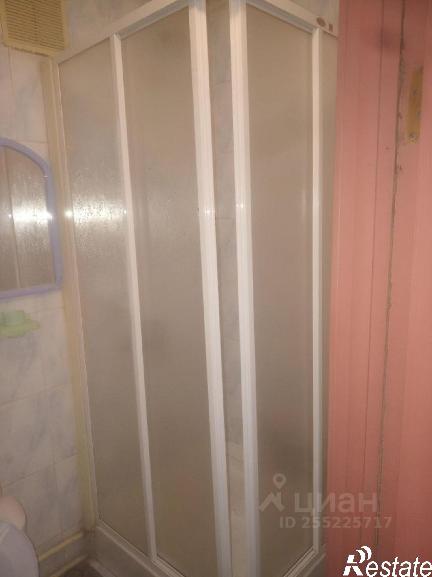 Сдать квартиру за 15 000 рублей на ул Карякинская, 43