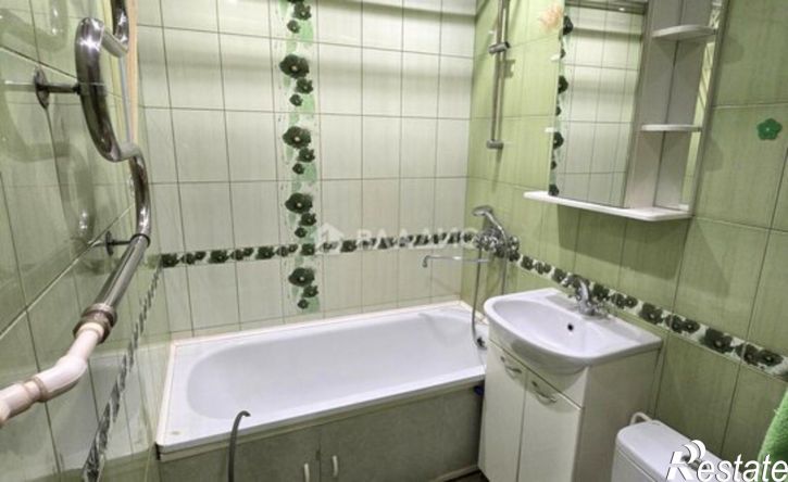 2-комн квартира улица 50 лет ВЛКСМ, 4,  д. 4