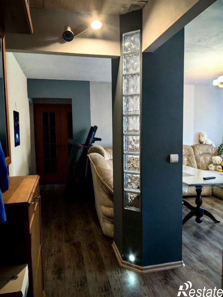 3-комн квартира пр-кт Революции, 52,  д. 52