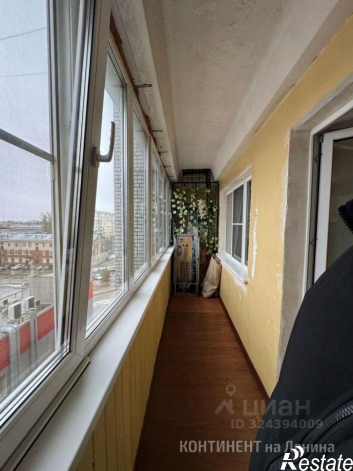 3-комн квартира улица Плеханова, 37,  д. 37