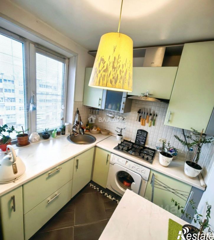 2-комн квартира улица Ворошилова, 17,  д. 17