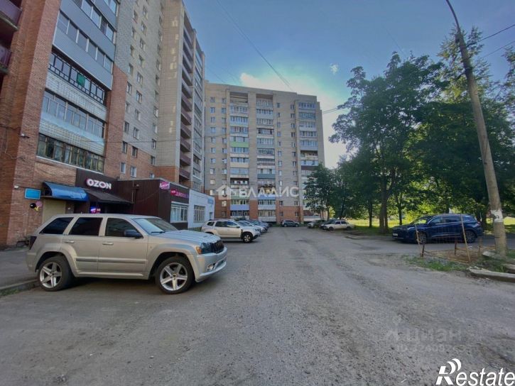 3-комн квартира улица Моторостроителей, 11,  д. 11