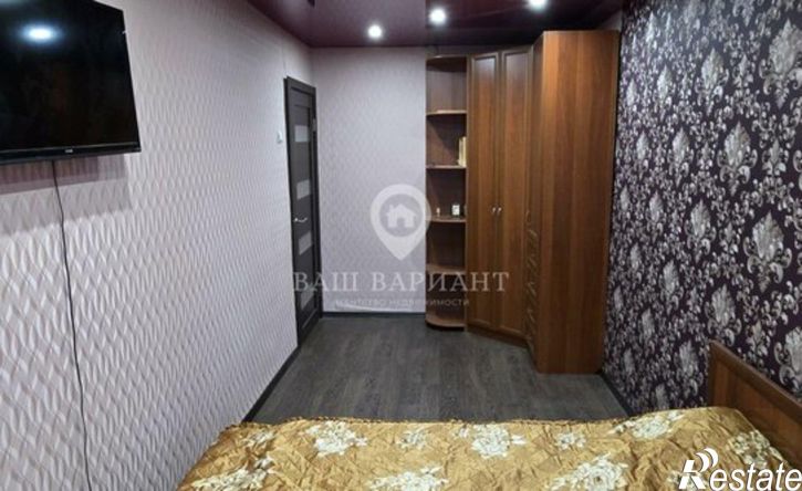 2-комн квартира улица Чекистов, 12,  д. 12