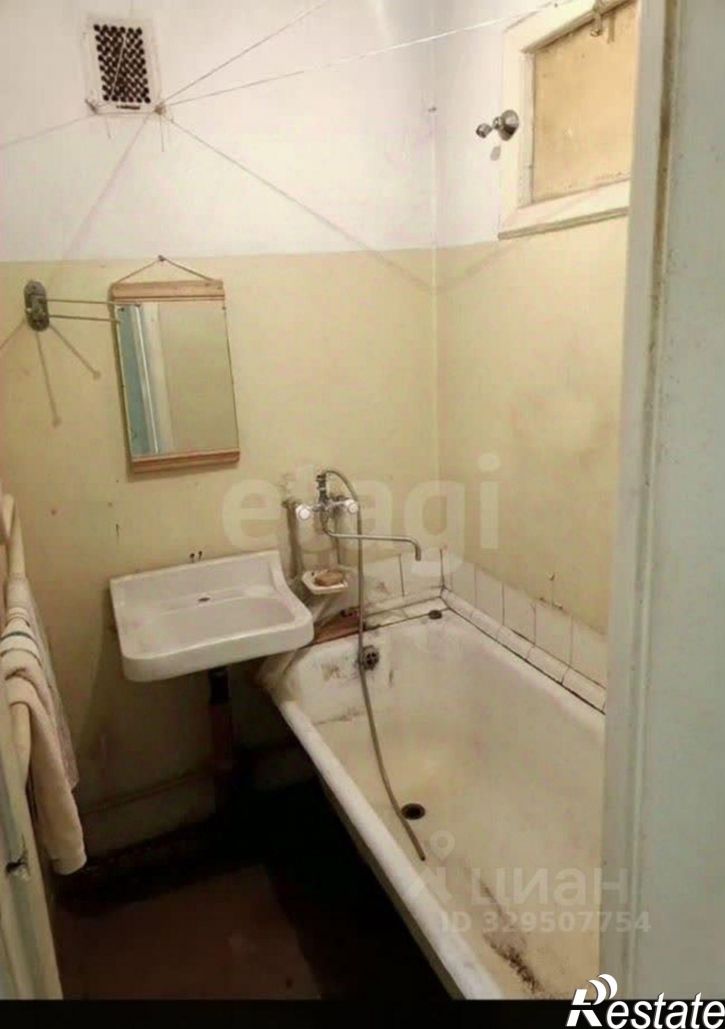 2-комн квартира пр-кт Генерала Батова, 40,  д. 40