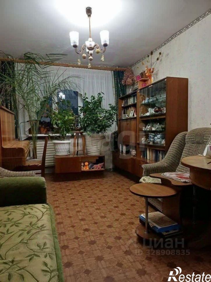 3-комн квартира пр-кт Революции, 4,  д. 4
