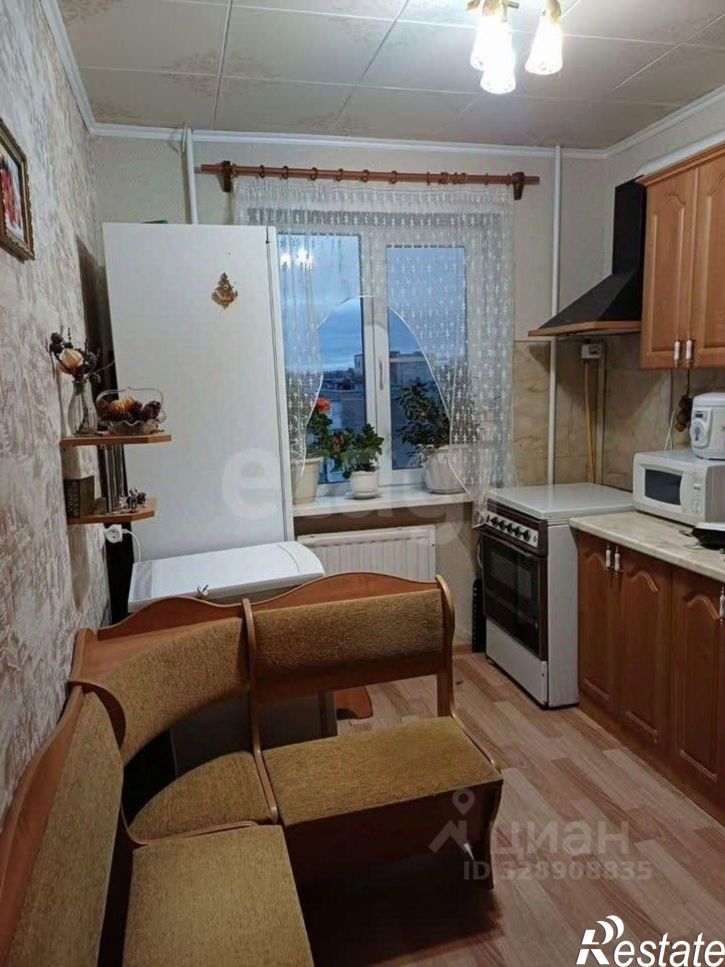 3-комн квартира пр-кт Революции, 4,  д. 4