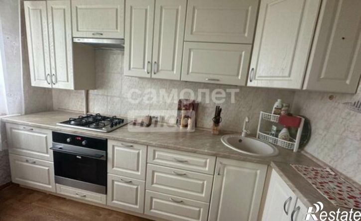 3-комн квартира улица Алябьева, 21,  д. 21