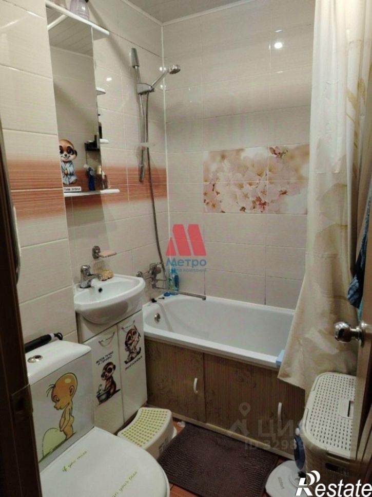 2-комн квартира пр-кт Серова, 5а,  д. 5а