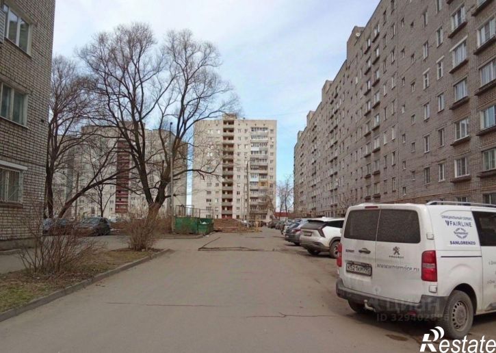2-комн квартира улица Кораблестроителей, 4,  д. 4