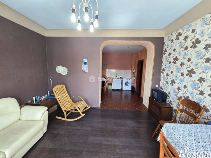 3-комн квартира улица Блюхера, 11,  д. 11