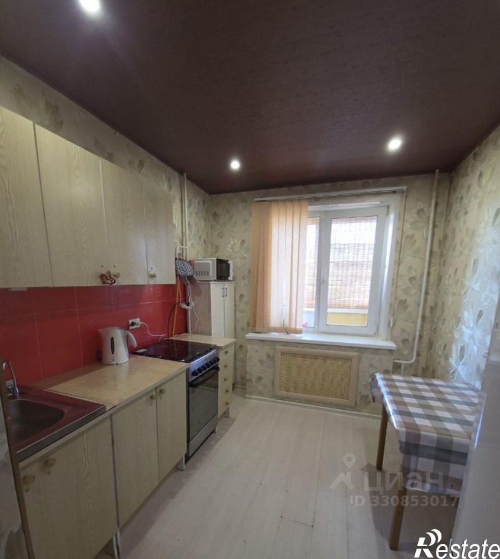 2-комн квартира улица Кирова, 17,  д. 17