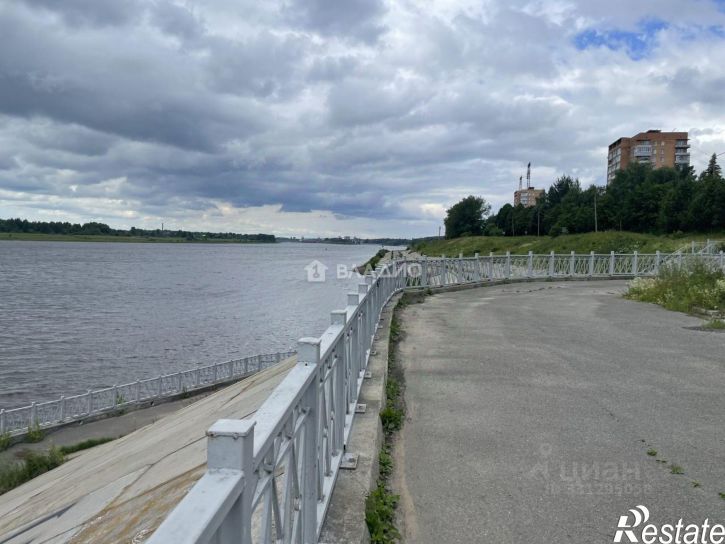 3-комн квартира ул набережная Космонавтов, 47,  д. 47