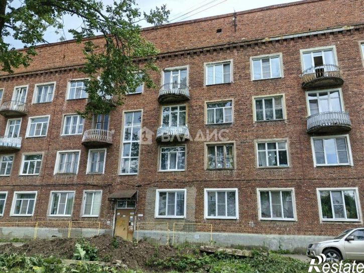 3-комн квартира ул Блюхера, 11,  д. 11