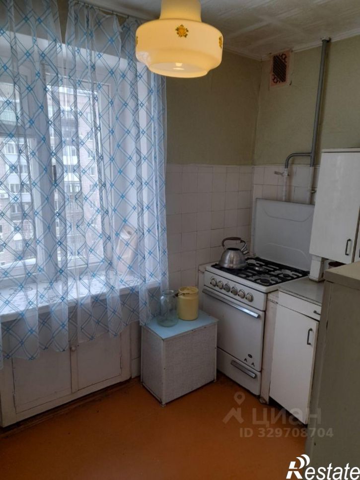 3-комн квартира ул Яна Гуса, 4,  д. 4