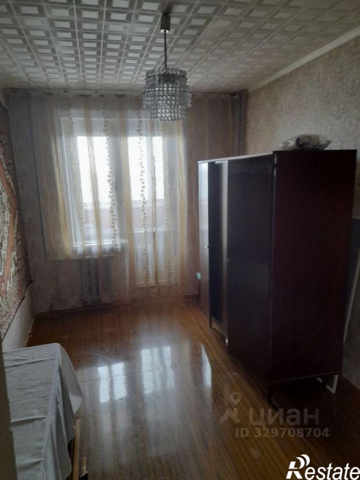 3-комн квартира ул Яна Гуса, 4,  д. 4