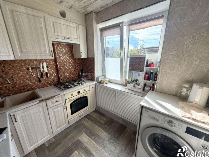 3-комн квартира ул Бориса Рукавицына, 8,  д. 8