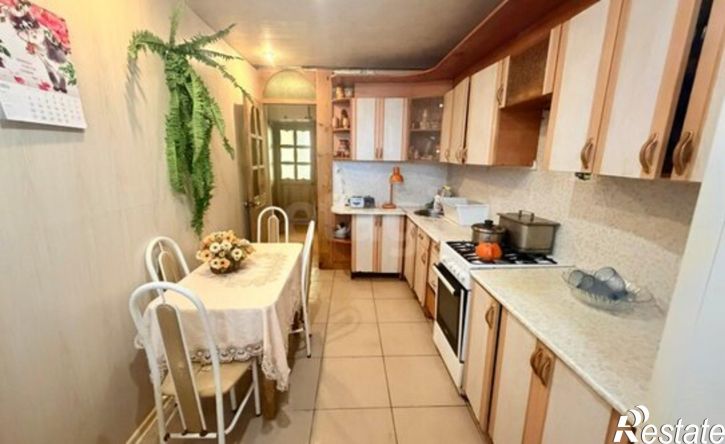 3-комн квартира ул Суркова, 19,  д. 19