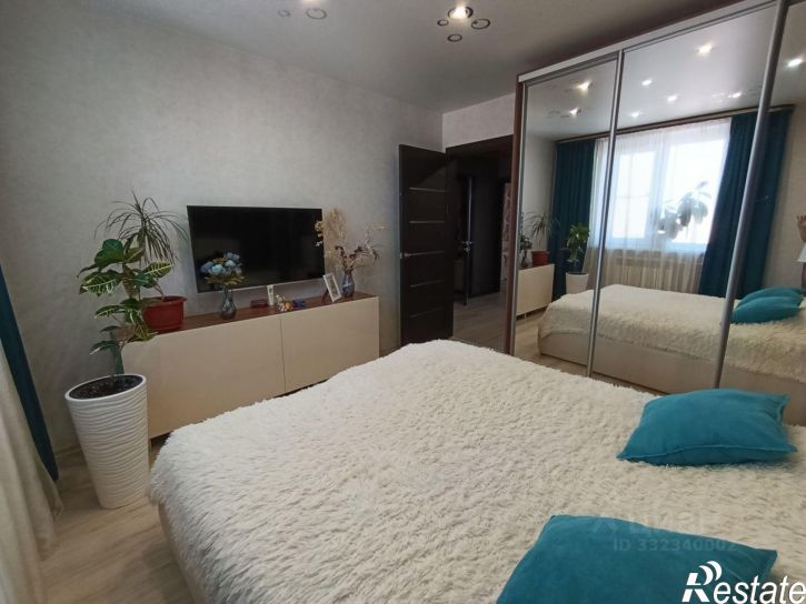 4-комн квартира ул Моторостроителей, 11,  д. 11