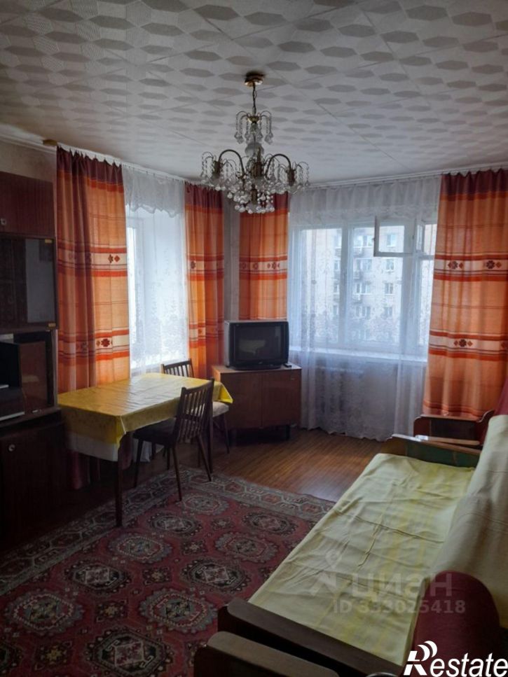 3-комн квартира ул Яна Гуса, 4,  д. 4
