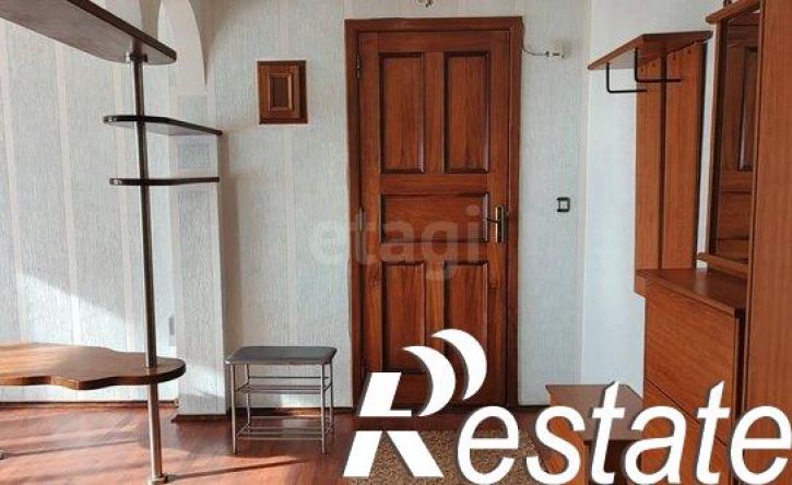 6-комн квартира улица Рапова, 9,  д. 9