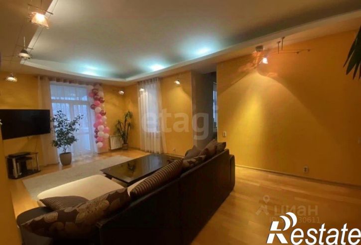 4-комн квартира улица Пушкина, 12А,  д. 12А