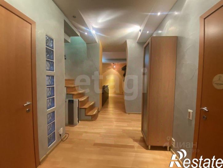 3-комн квартира Крестовая улица, 137,  д. 137