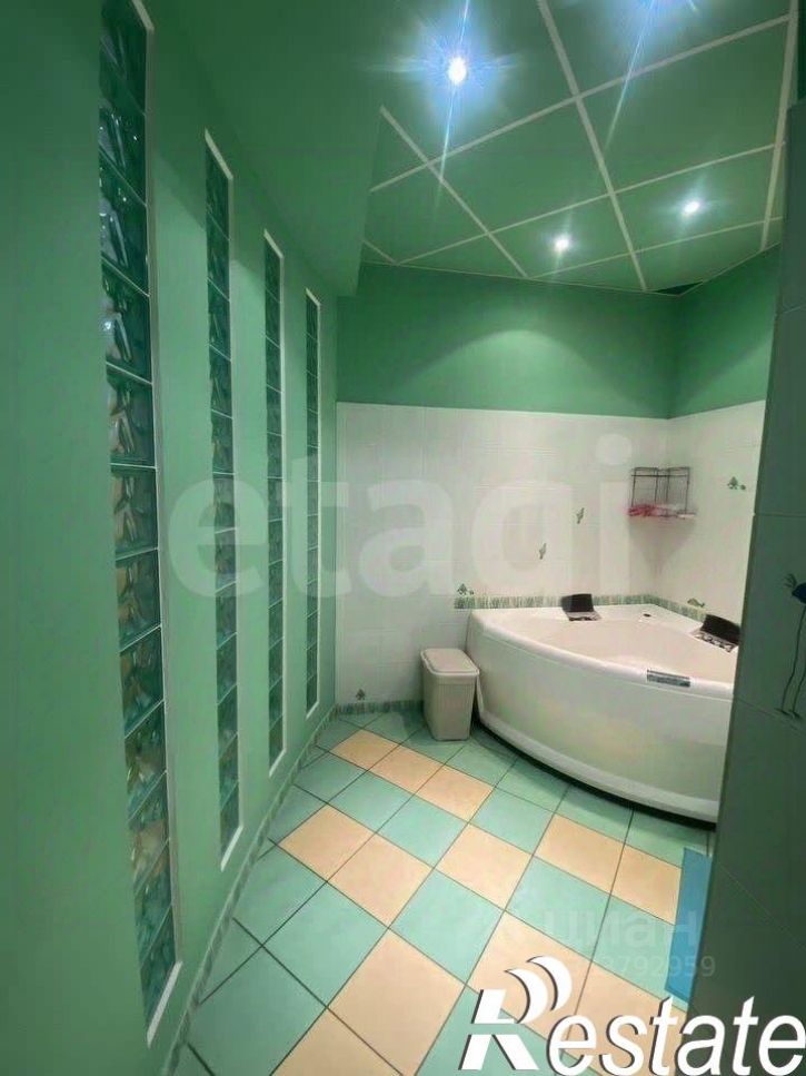 3-комн квартира Крестовая улица, 137,  д. 137